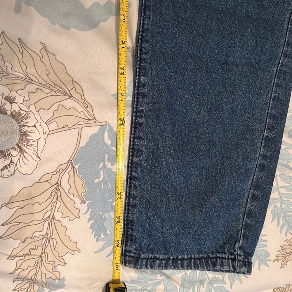 Jeans - Picture 7 of 8